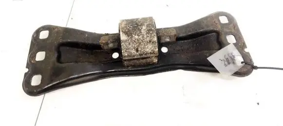 Mercedes-Benz C W203 Engine mount bracket A2032420601