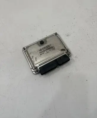 Volkswagen PASSAT B5.5 Engine control unit/module 038906019KD 1039S01966 0281011205