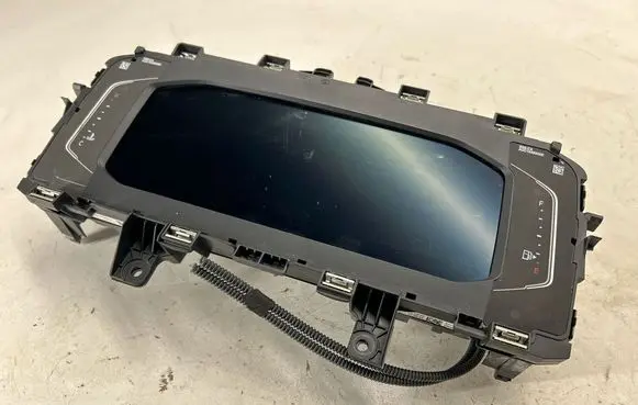 Volkswagen Tiguan Allspace Speedometer (instrument cluster) 3G0920890E A3C0287790000