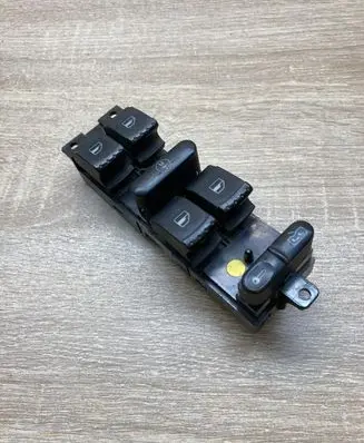 Volkswagen PASSAT B5 Electric window control switch 1J4959857B
