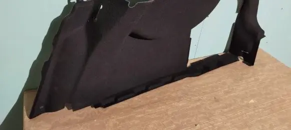 Trunk/boot lower side trim panel