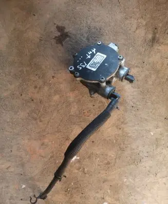 Opel Antara Vacuum pump 25183189