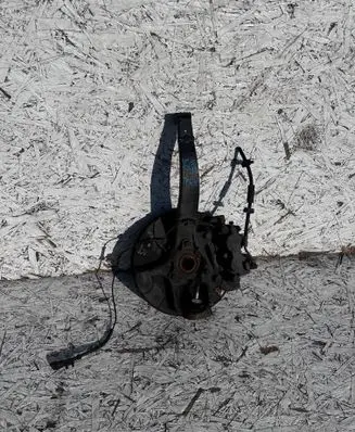 Jeep Grand Cherokee Front wheel hub spindle knuckle