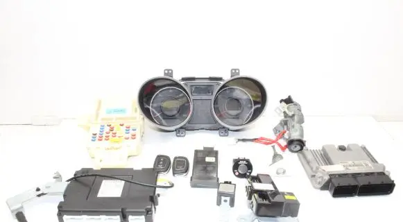 Hyundai ix35 Engine ECU kit and lock set 391032F950 0281030304