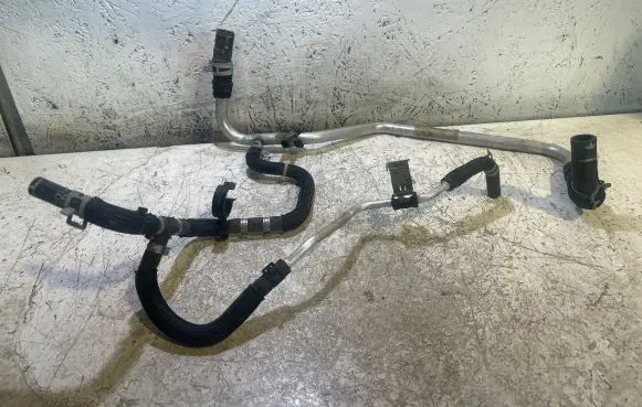 Jeep Grand Cherokee WL Coolant pipe/hose 68428706AB 38721E