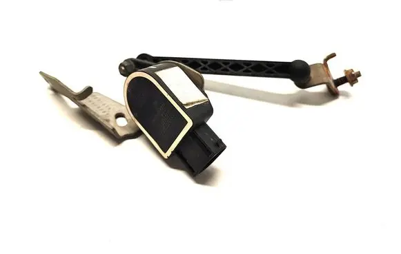 Polestar 2 Air suspension front height level sensor 32221477