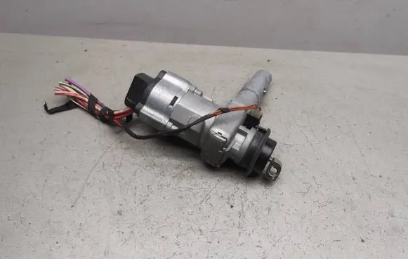 Mercedes-Benz C W202 Ignition lock 0095457228