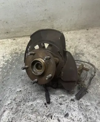 Toyota Verso Front wheel hub