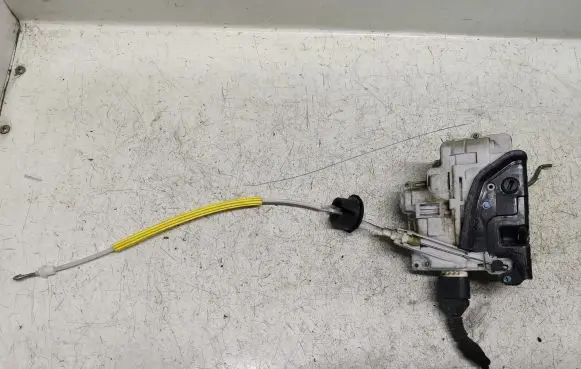 Audi A4 S4 B7 8E 8H Rear door lock