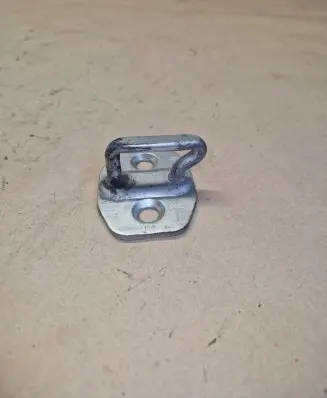 Mercedes-Benz Sprinter W906 Front door lock loop/hook striker A9067200004 7270876500