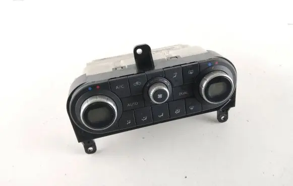 Nissan Qashqai Climate control unit 27500BR45C