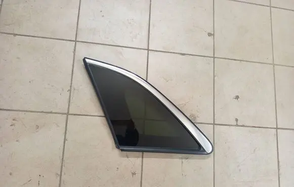 KIA Niro Rear side window DOT865M1232AS3 E000989