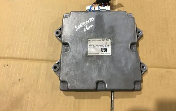 KIA Sorento Camera control unit module 95770C5500