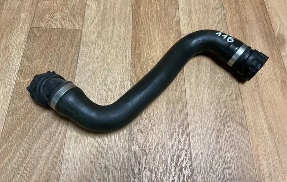 BMW 5 E60 E61 Engine coolant pipe/hose 7789742 PA66GF30