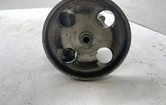 Citroen C5 Power steering pump 9636086580
