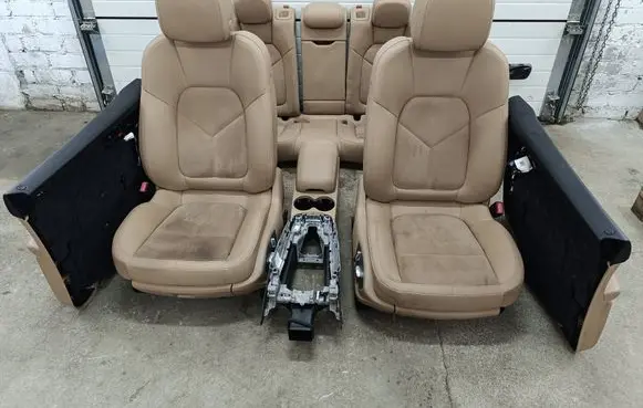 Porsche Macan (95B) Seat and door cards trim set 