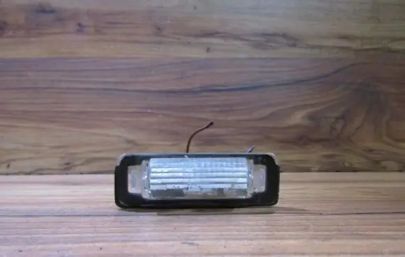 Mercedes-Benz E W210 Number plate light 2108200356