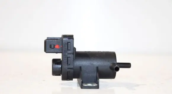 Nissan Qashqai Vacuum valve 8200762162