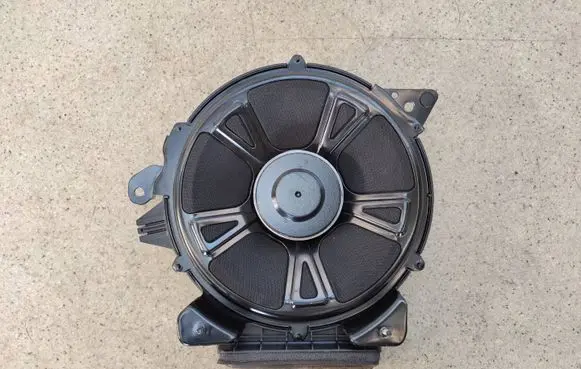 Volvo XC60 Subwoofer speaker 3221262046A 32212620