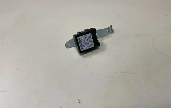 Toyota Prius (XW20) Door control unit/module 8999147010