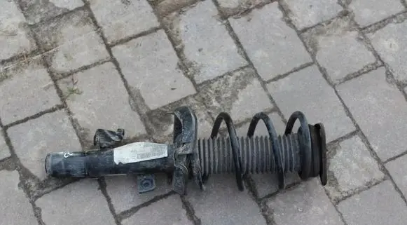 Volvo V40 Cross country Front shock absorber with coil spring 3220874