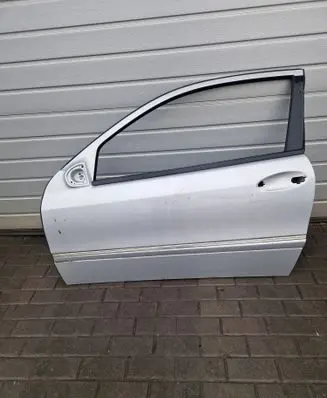Door (2 Door Coupe)