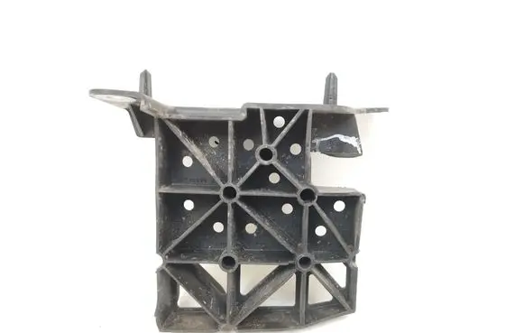 Front bumper mounting bracket
