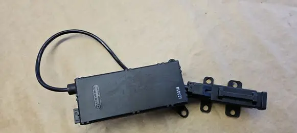 Mercedes-Benz SL R230 Keyless (KESSY) go control unit/module A2308200075 2308200075