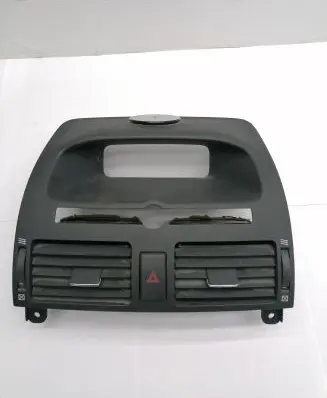 Toyota Avensis T250 Dash center air vent grill