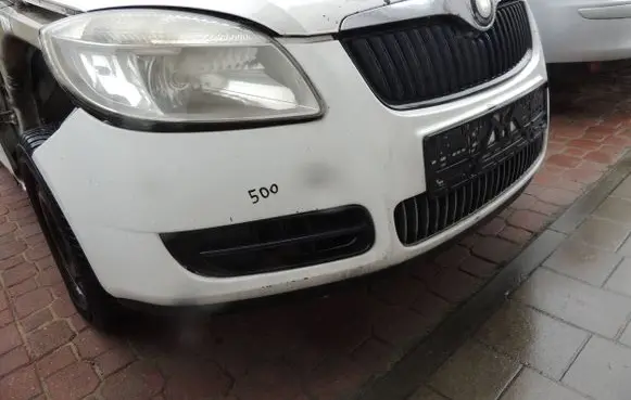 Skoda Fabia Mk2 (5J) Front bumper