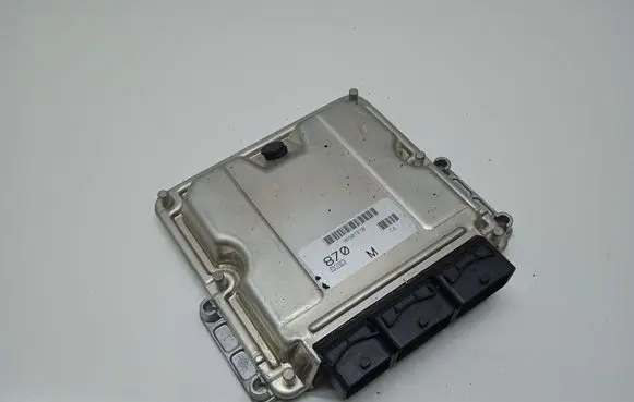 Mitsubishi Carisma Engine control unit/module 0281010437