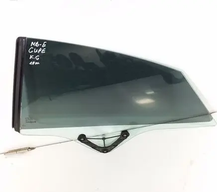 Mercedes-Benz E C207 W207 Rear side window