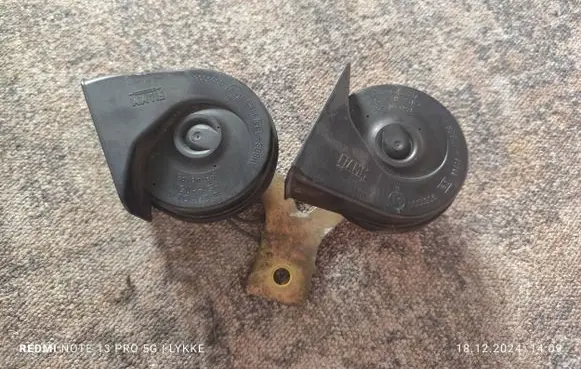 Renault Laguna II Horn signal 0055306 0610616