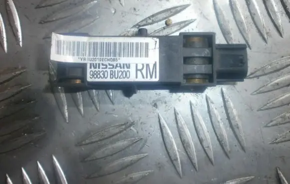 Nissan Almera Tino Airbag deployment crash/impact sensor 0285002067
