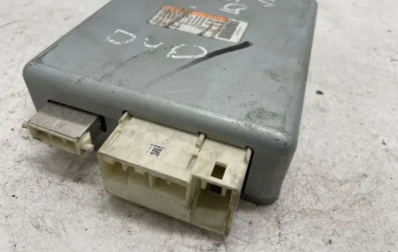 Toyota Avensis T270 Other control units/modules 2250000720