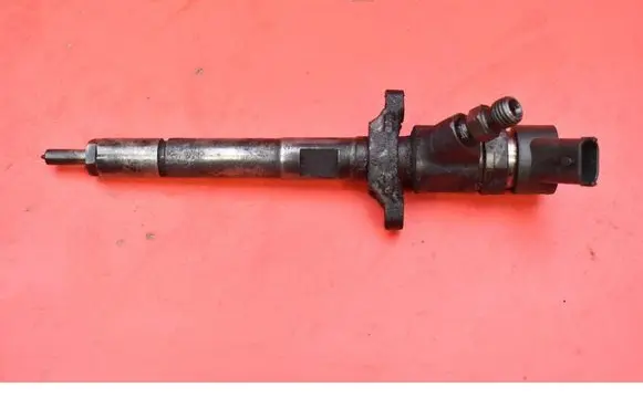 Ford Focus C-MAX Fuel injector 328480