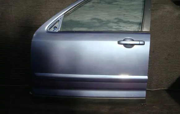 Honda CR-V Front door