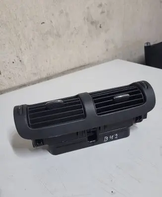 Dash center air vent grill