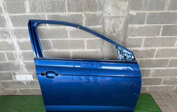 Volkswagen Polo VI Front door S831812