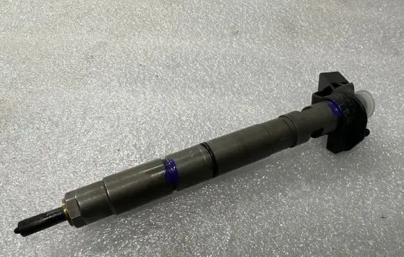 Audi Q7 4L Fuel injector 059130277AC 050622 445115039