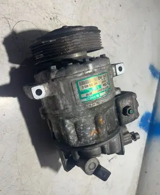 Volkswagen PASSAT B6 Air conditioning (A/C) compressor (pump) 1k0820803q