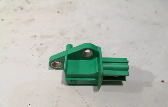 Audi A4 S4 B8 8K Airbag deployment crash/impact sensor 1K0909606C