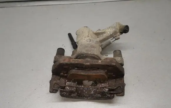 Opel Vectra C Rear brake caliper