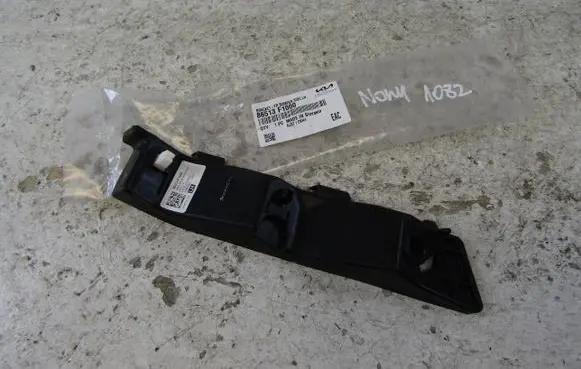 KIA Sportage Front bumper mounting bracket 86513F1000