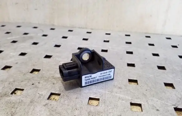 Honda CR-V Airbag deployment crash/impact sensor 5WK43786 77970SWAE113M4