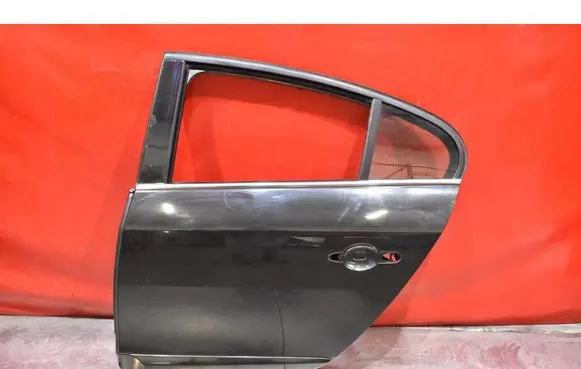 Rear door