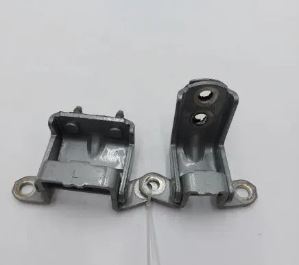 Nissan Leaf II (ZE1) Rear door hinge set 