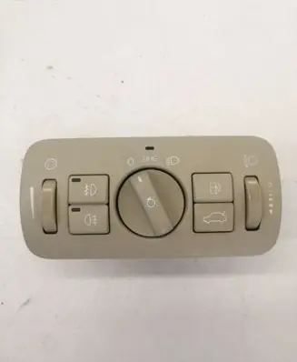 Volvo V70 Light switch 30739423