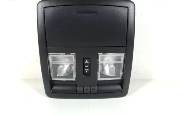 Dodge Challenger Front seat light 1112426