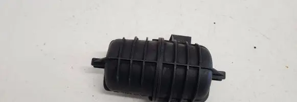 Vacuum air tank
